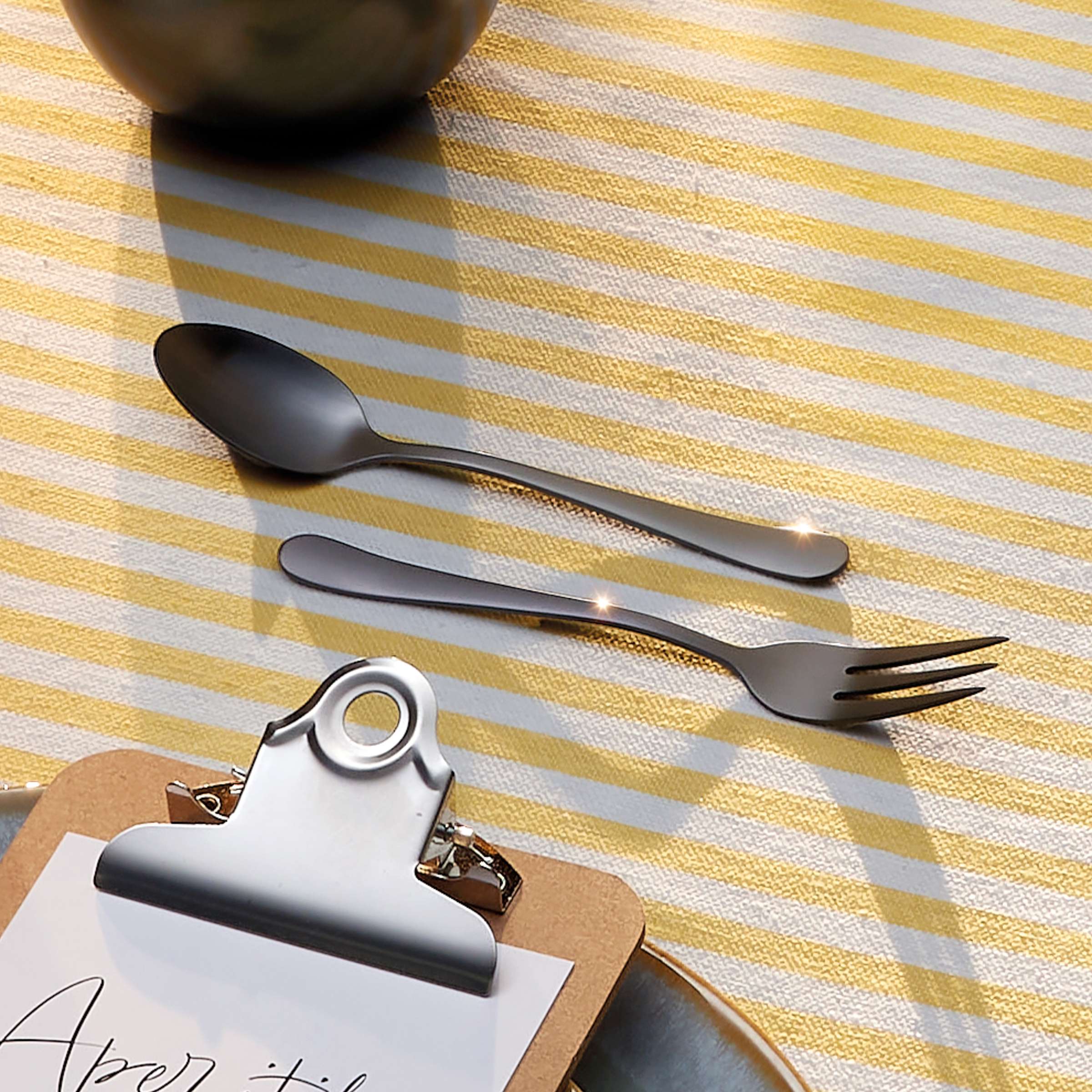 AUSTIN Cutlery Set 16-pieces PVD black