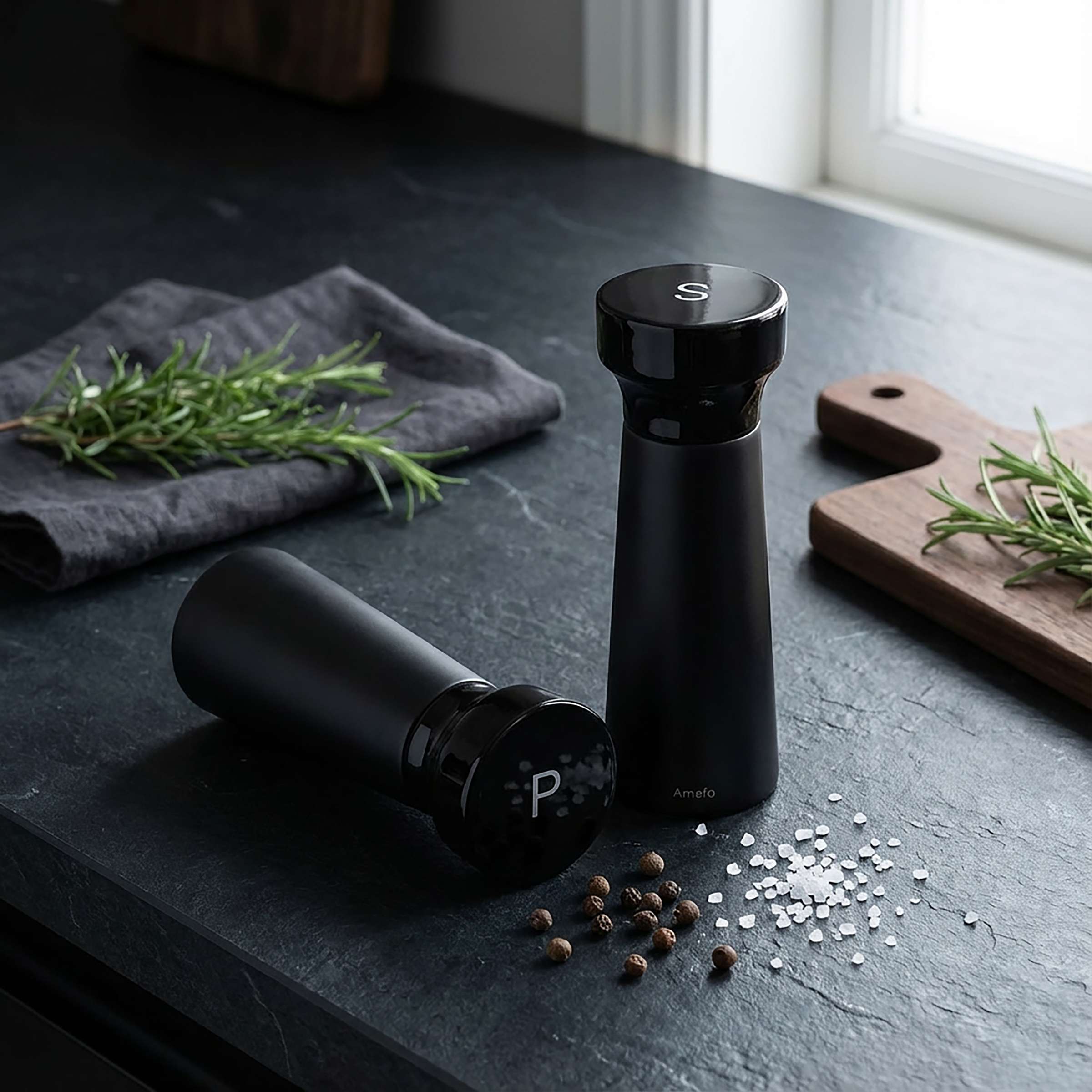 MODERN WOOD Salt-/Peppermill Set 2-pieces black