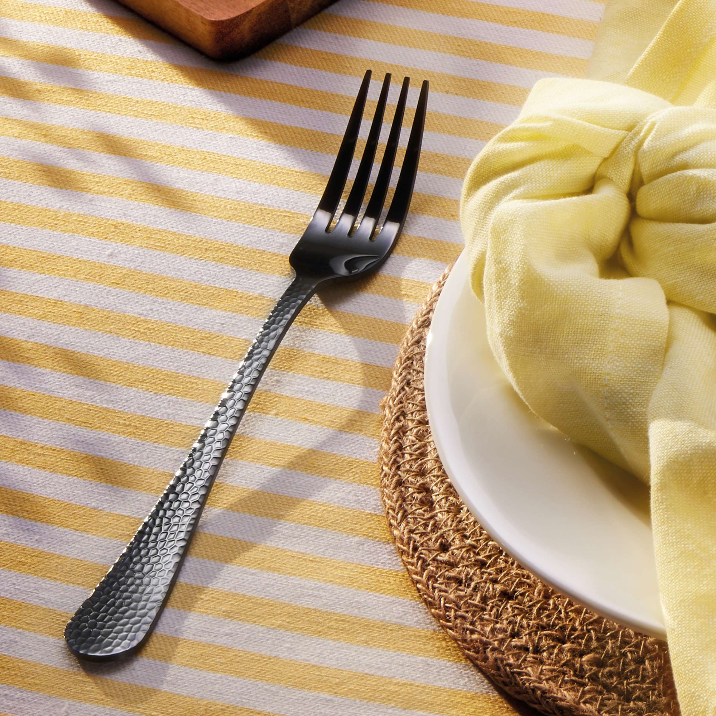 CRYSTAL Cutlery Set 30-pieces PVD black