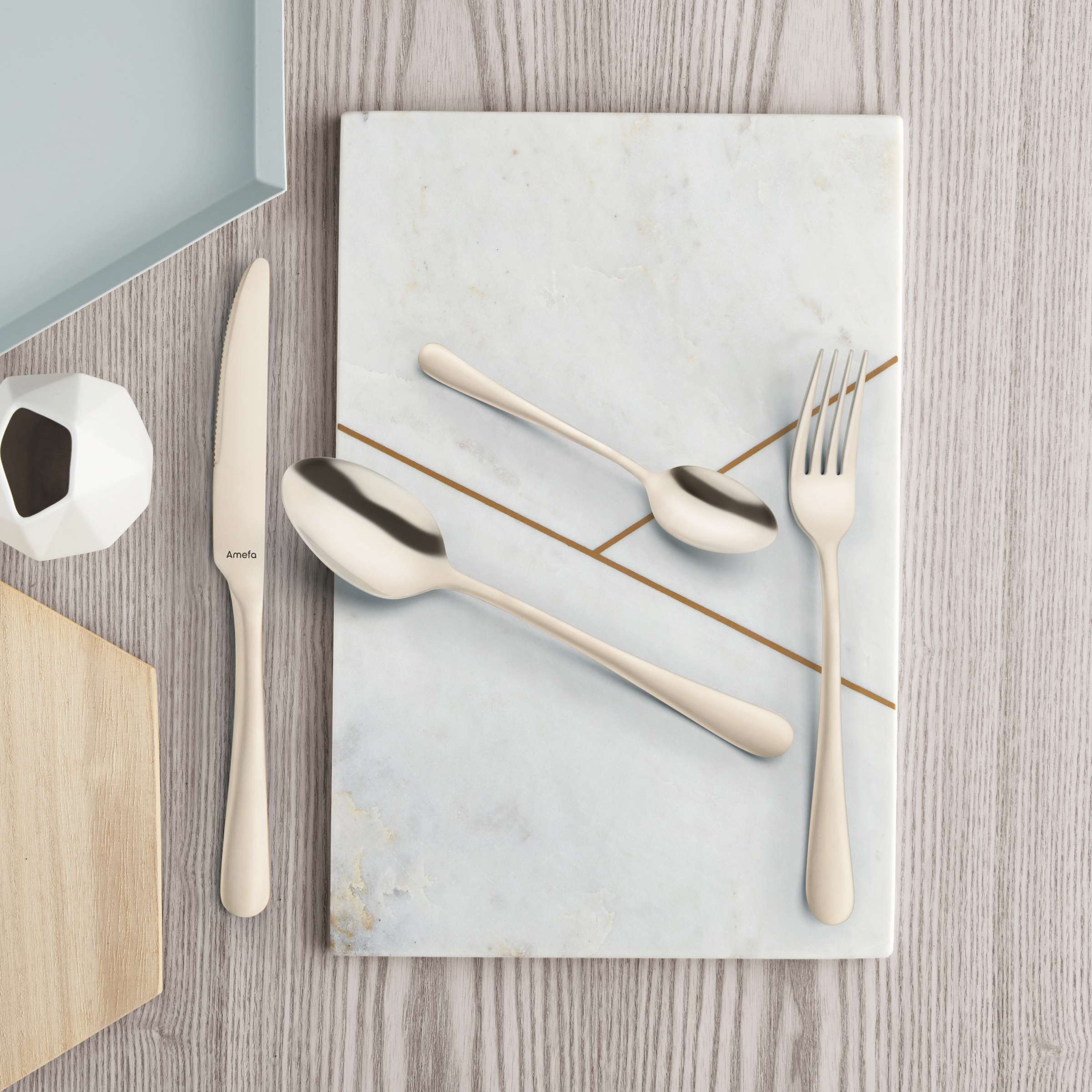 AUSTIN Cutlery Set 16-pieces PVD champagne